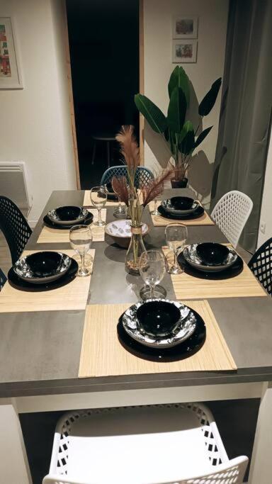 Gite De Cyrielle Et Pascal Classe 3 * Villa Saint-Sauveur  Ngoại thất bức ảnh