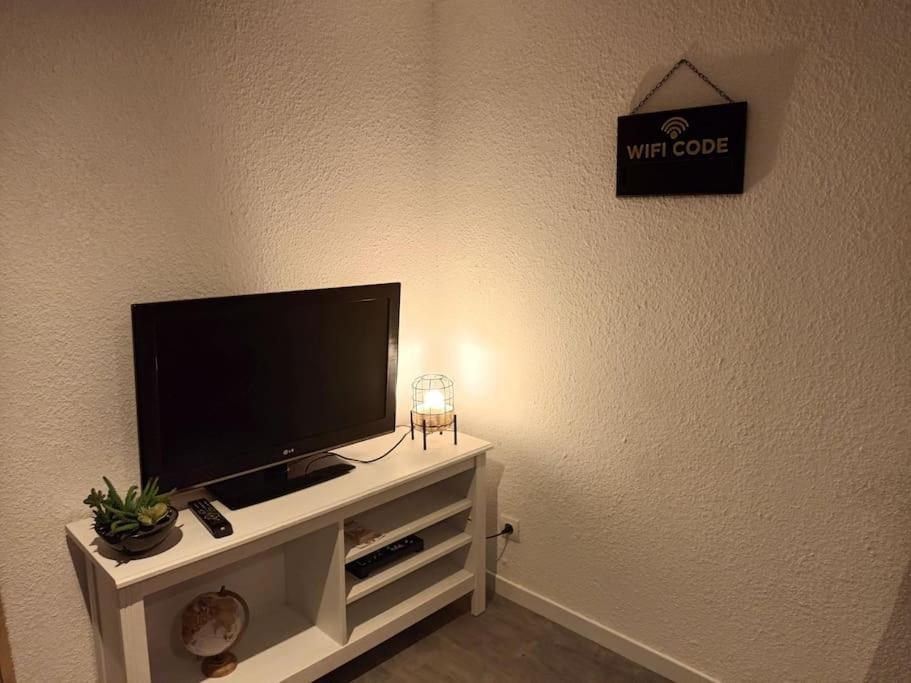 Gite De Cyrielle Et Pascal Classe 3 * Villa Saint-Sauveur  Ngoại thất bức ảnh